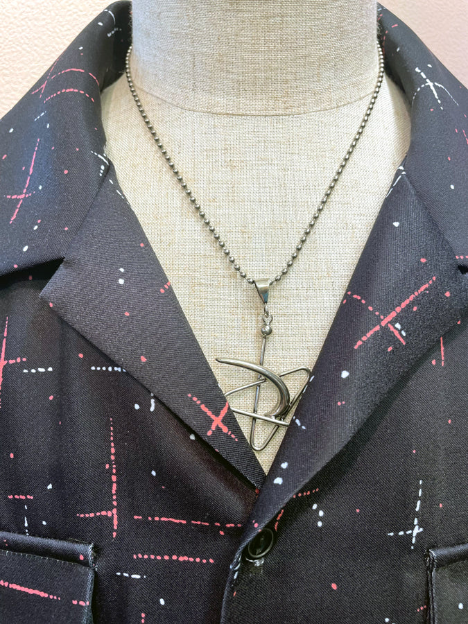 Atomic Necklace / A