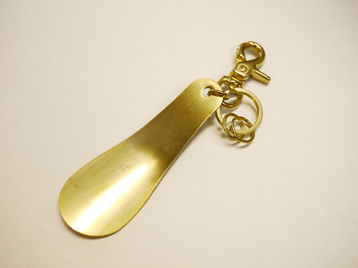 Brass Shoehorn Key Ring "Skull"